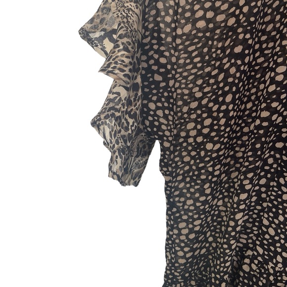 Umgee Women’s size Medium Black and White Polka Dot Blouse flutter sleeve - Picture 3 of 5